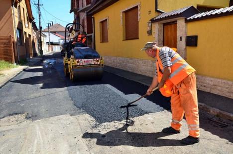 Drum liber! 22 milioane de euro, puse la bătaie firmelor pentru repararea străzilor în următorii 4 ani